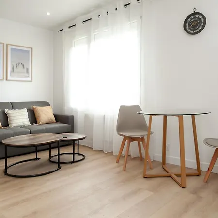 شقة Nouveau Duplex A 2 Minutes Du Rer
